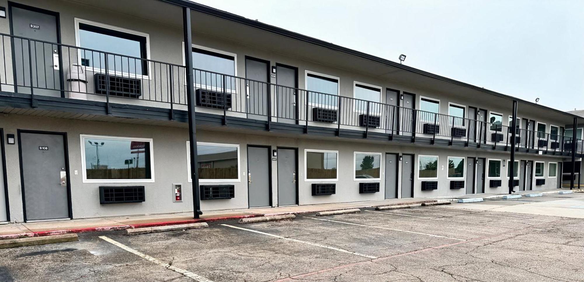 Studio City Suites, A Travelodge By Wyndham Texarkana Exterior foto